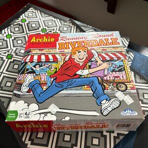 Outset Media ARCHIE "Running 'Round Riverdale" Board‎ Game COMPLETE